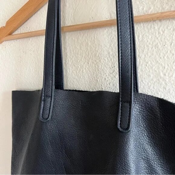 BAGGU Black Leather Basic Tote Bag - Picture 4 of 10